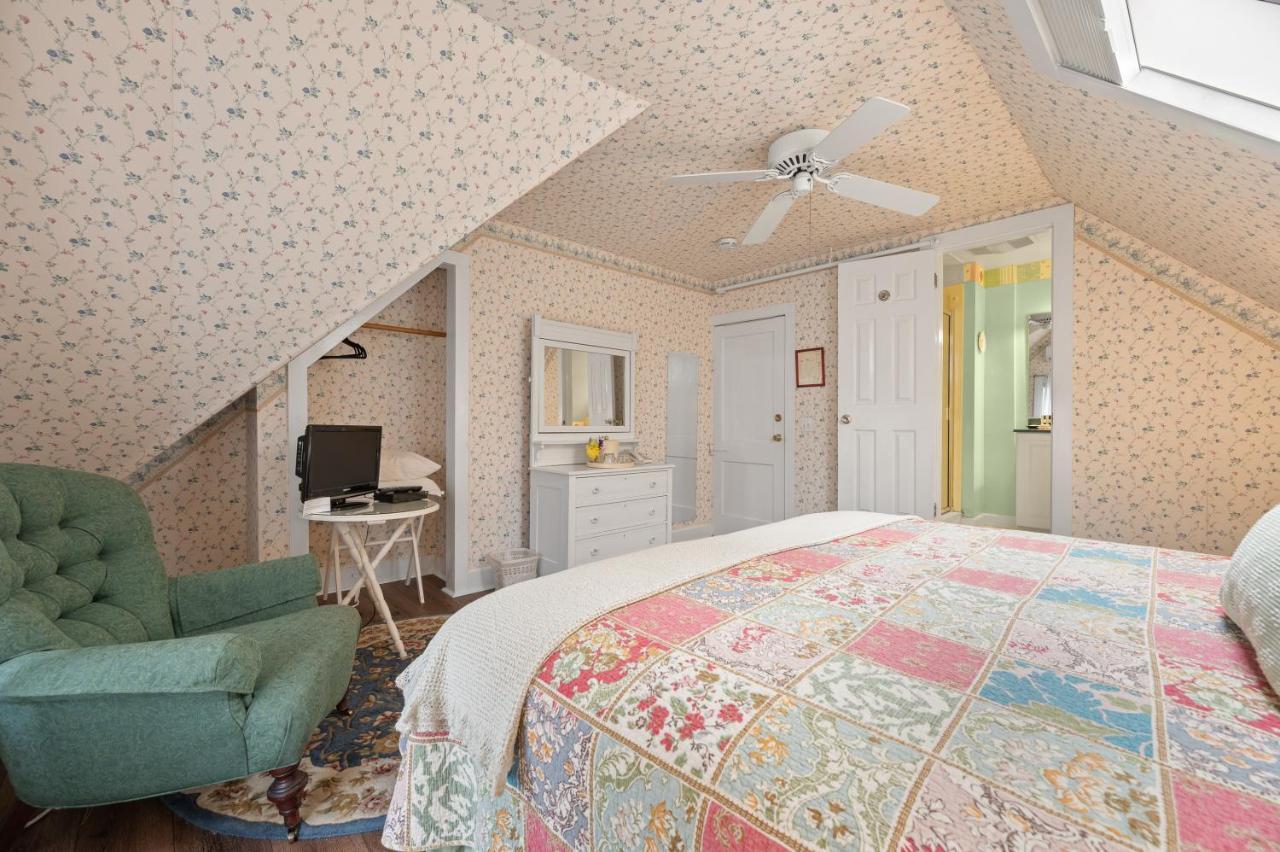 Brook Farm Inn Lenox Eksteriør bilde