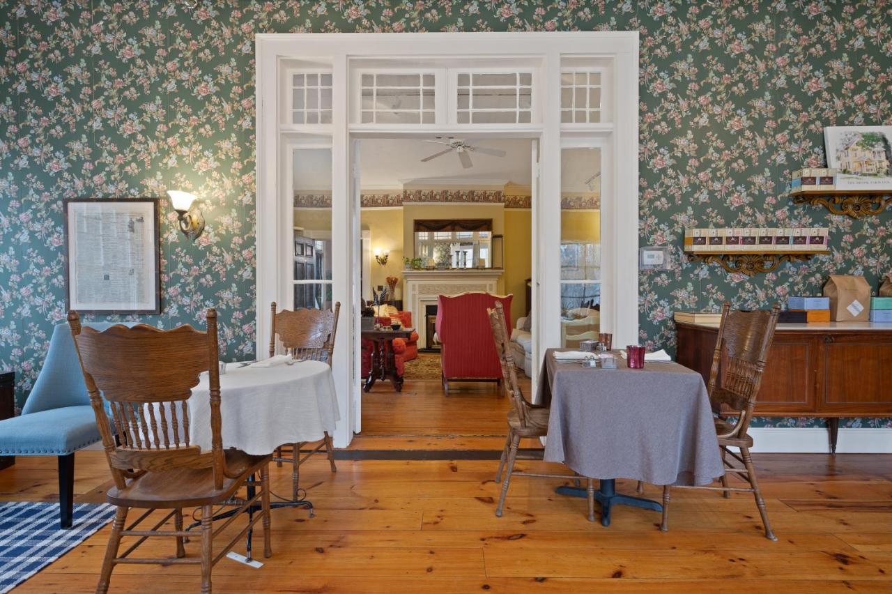 Brook Farm Inn Lenox Eksteriør bilde